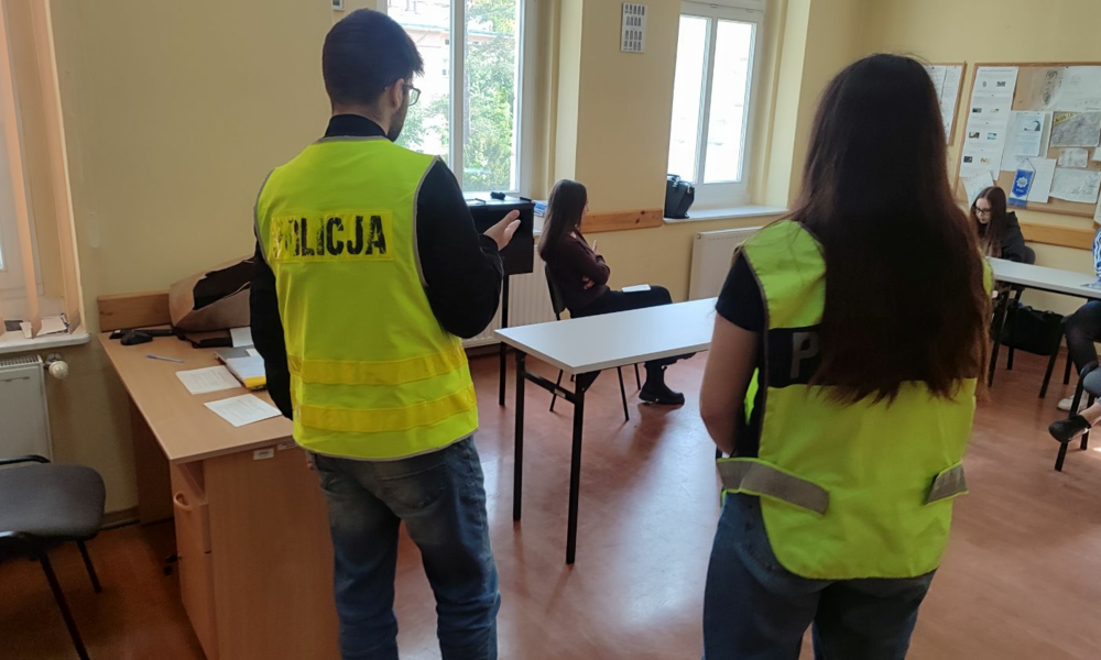 Negocjacje policyjne i mediacje