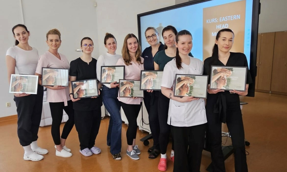 Szkolenie z masażu głowy dla studentów kosmetologii