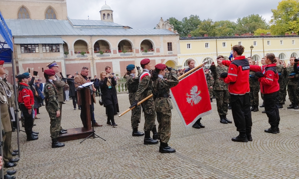 Uroczyste ślubowanie kadetów i ratowników w Henrykowie!