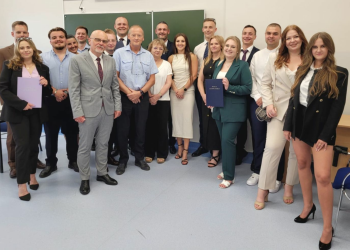 Obrony prac dyplomowych na kierunku ratownictwo medyczne